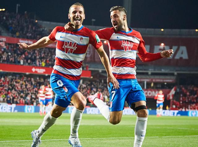 格拉纳达客场击败强敌，实现壮举