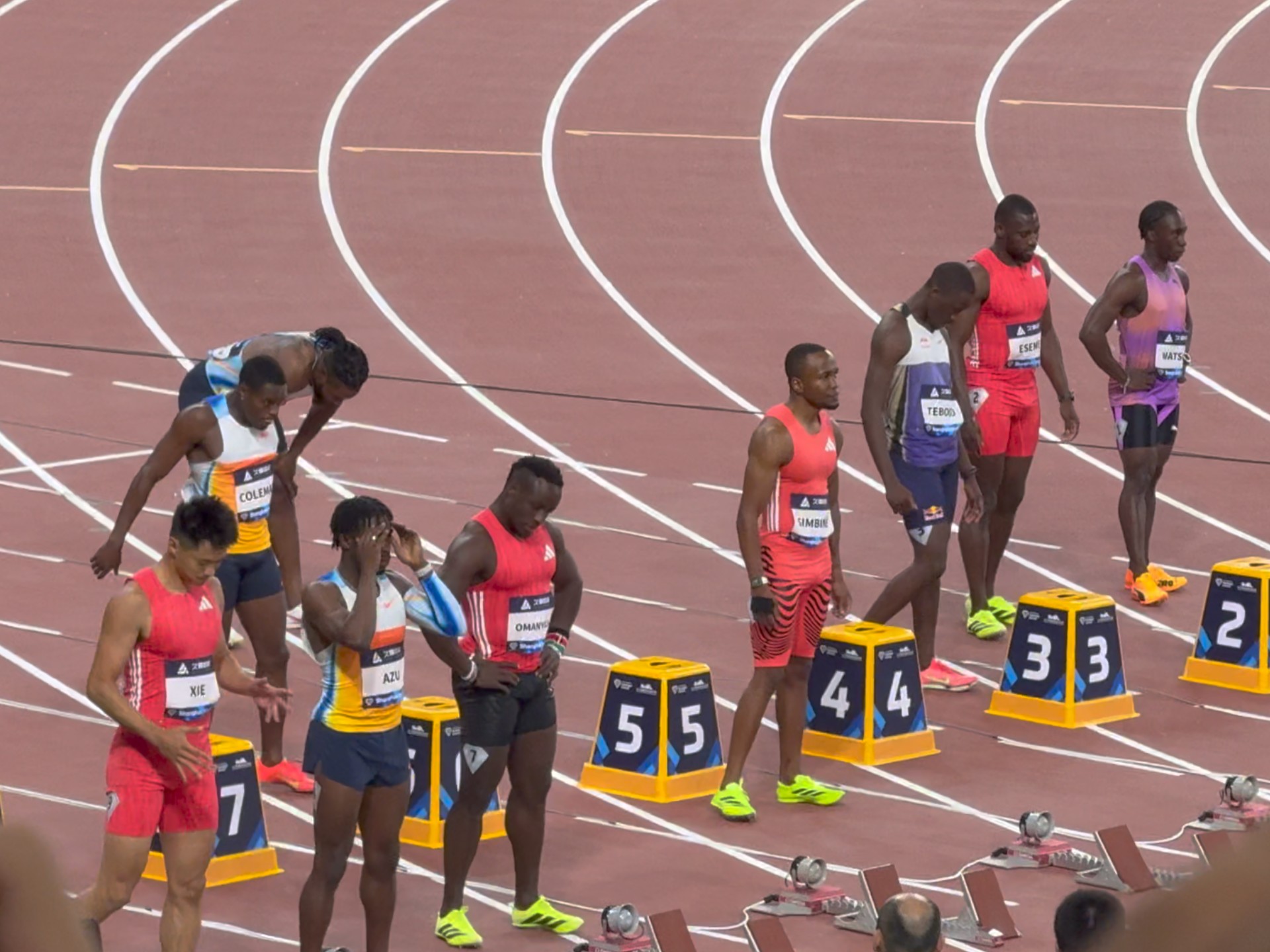 荷兰田径选手斩获男子百米金牌 荷兰田径选手斩获男子百米金牌